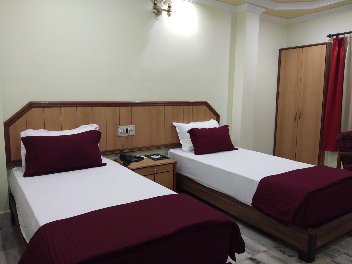 Oyo 24916 Hotel Aquatic Palace Kalyani Экстерьер фото